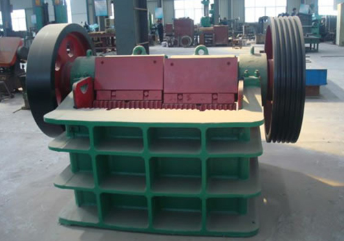 新型節能雙動顎破碎機