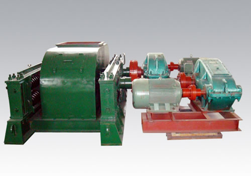 彈簧雙輥式破碎機